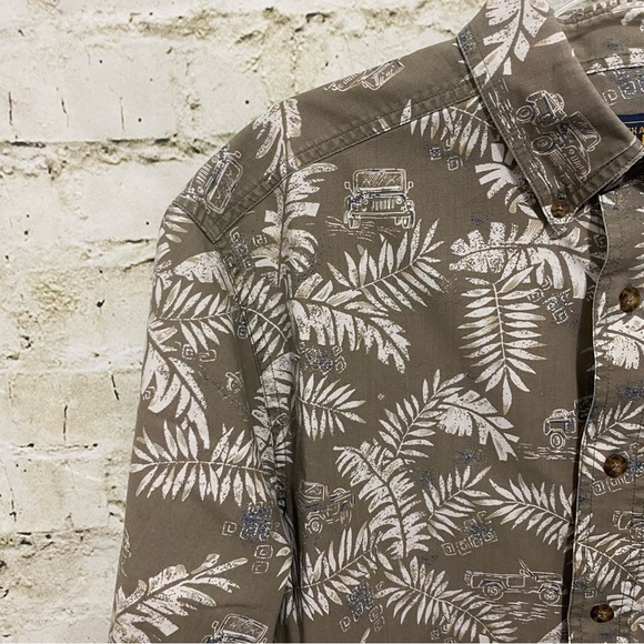 Vintage Woolrich Tan/Green Fieldstone Jeep Floral Hawaiian Print Button … - Picture 2 of 4